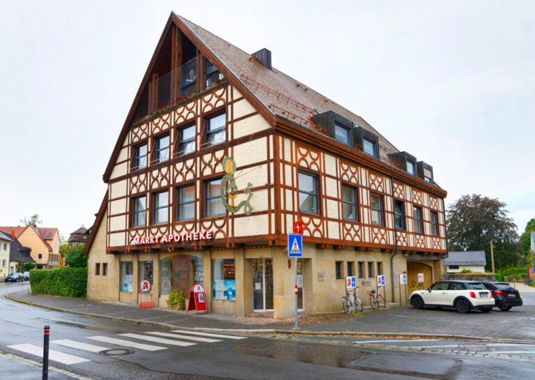 Markt Apotheke Neunkirchen Außen