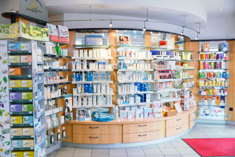 Markt Apotheke Neunkirchen Innen 2