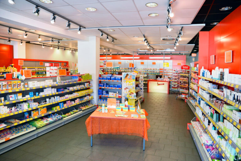 Pharma24 Apotheke Bubenreuth Innen 3