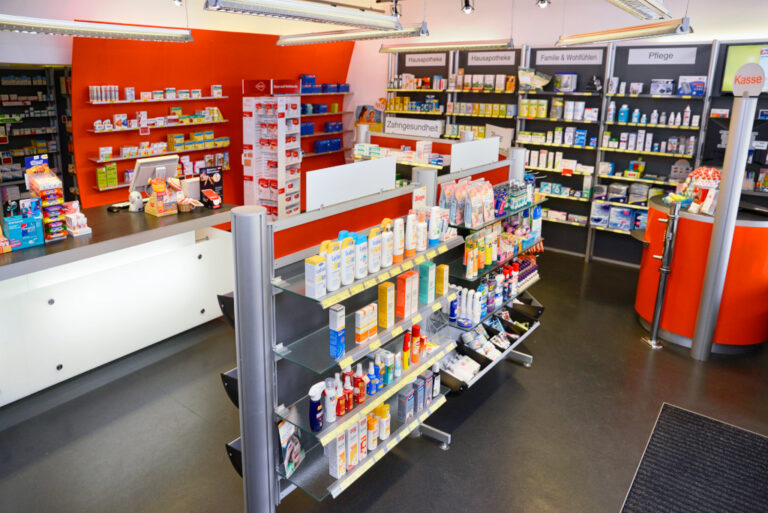 Pharma 24 Apotheke Erlangen Innen 3